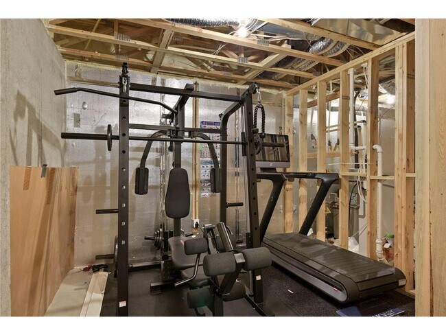 Building Photo - 5596 Orchard Cove