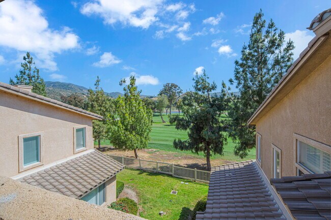 Building Photo - 3183 Dehesa Rd