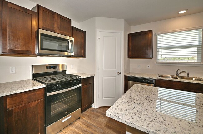 Building Photo - 13507 Hummel Lp