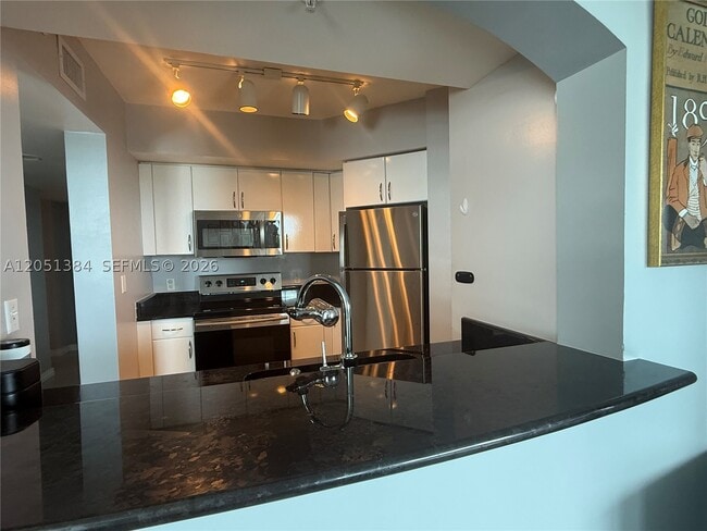 Building Photo - 9201 Collins Ave