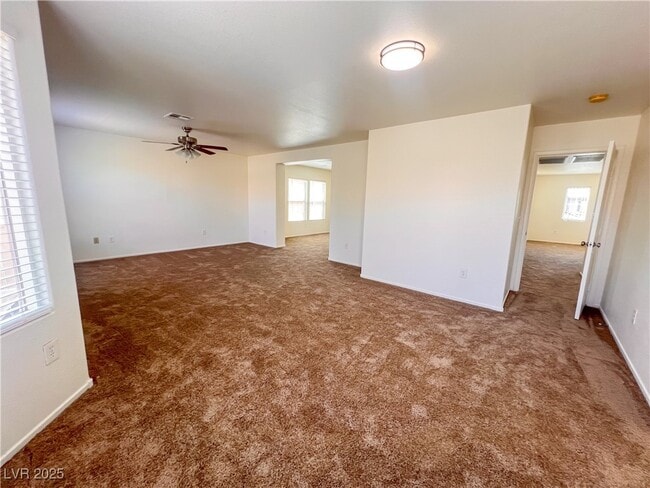 Building Photo - 5628 Granville Lake St