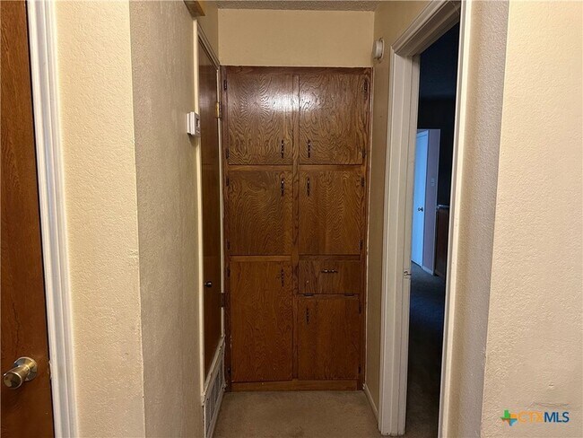 Building Photo - 1810 Gautier Ave