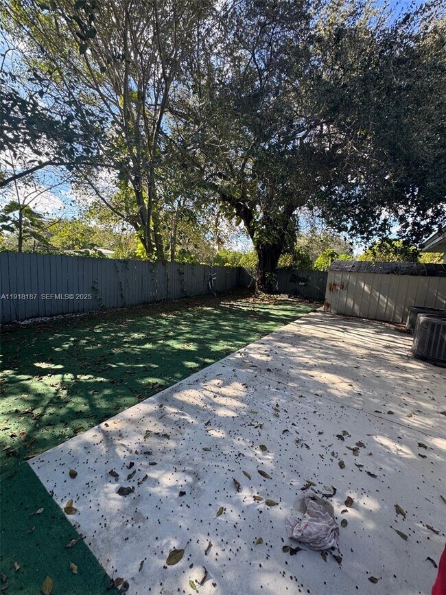 Building Photo - 5496 NW 4th St