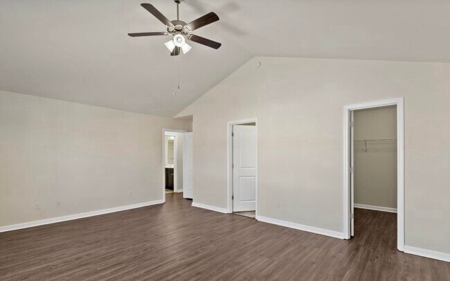 Building Photo - 2326 McCampbell Wells Way