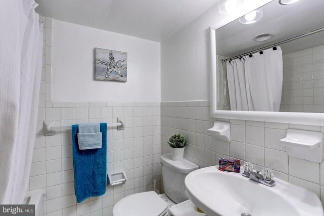 Building Photo - 1717 Juniper St NW