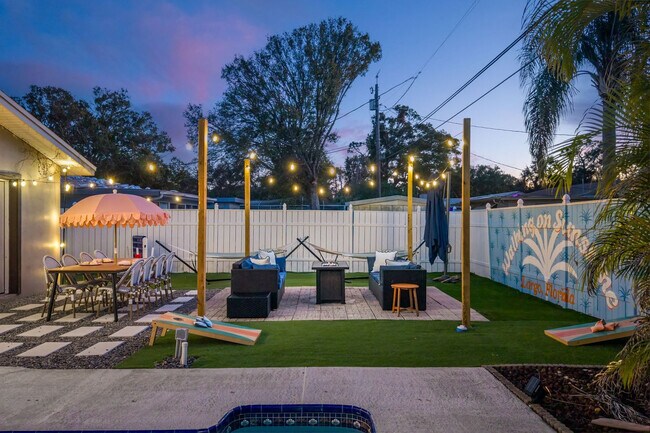 Building Photo - 1132 Gershwin Dr