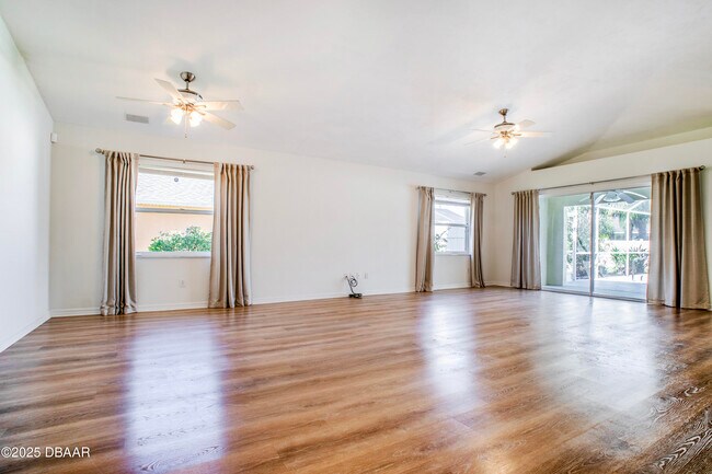 Building Photo - 6115 Sabal Point Cir