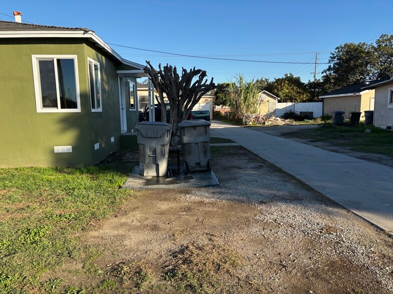 Building Photo - 11840 Wright Rd