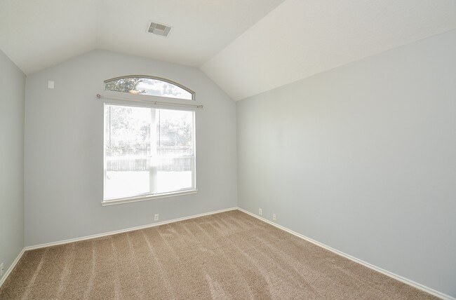 Building Photo - 3010 Rosebud Dale Ct