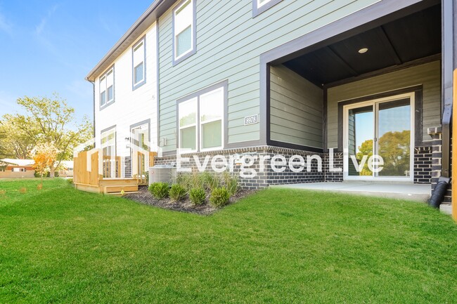 Building Photo - 8975 Willis Wy