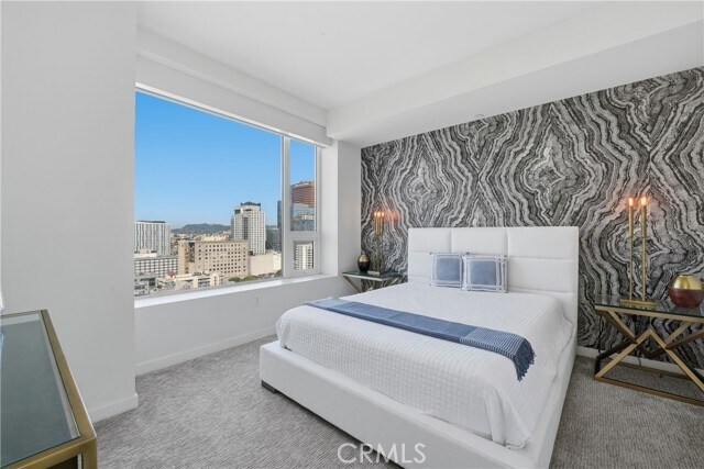 Building Photo - 1050 S Grand Ave