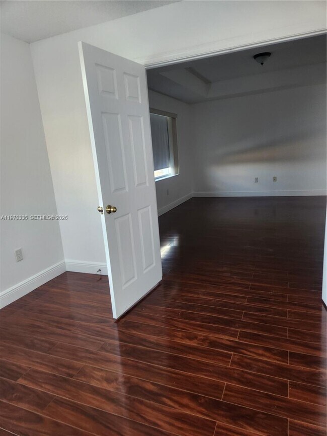 Building Photo - 5085 SW 155th Ave