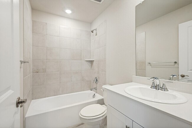 Building Photo - 3409 Copperwood Dr
