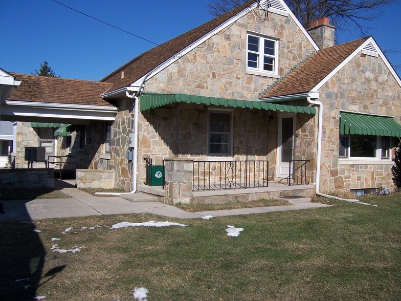 Back Door - 1909 Baltimore Pike