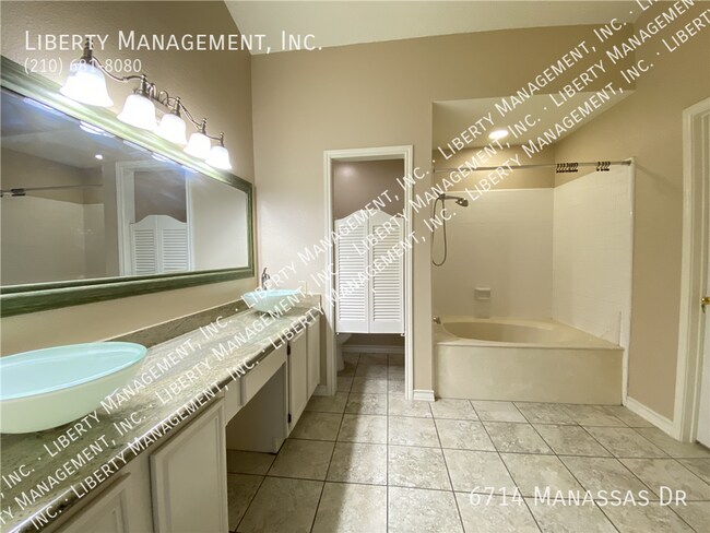 Building Photo - 6714 Manassas Dr