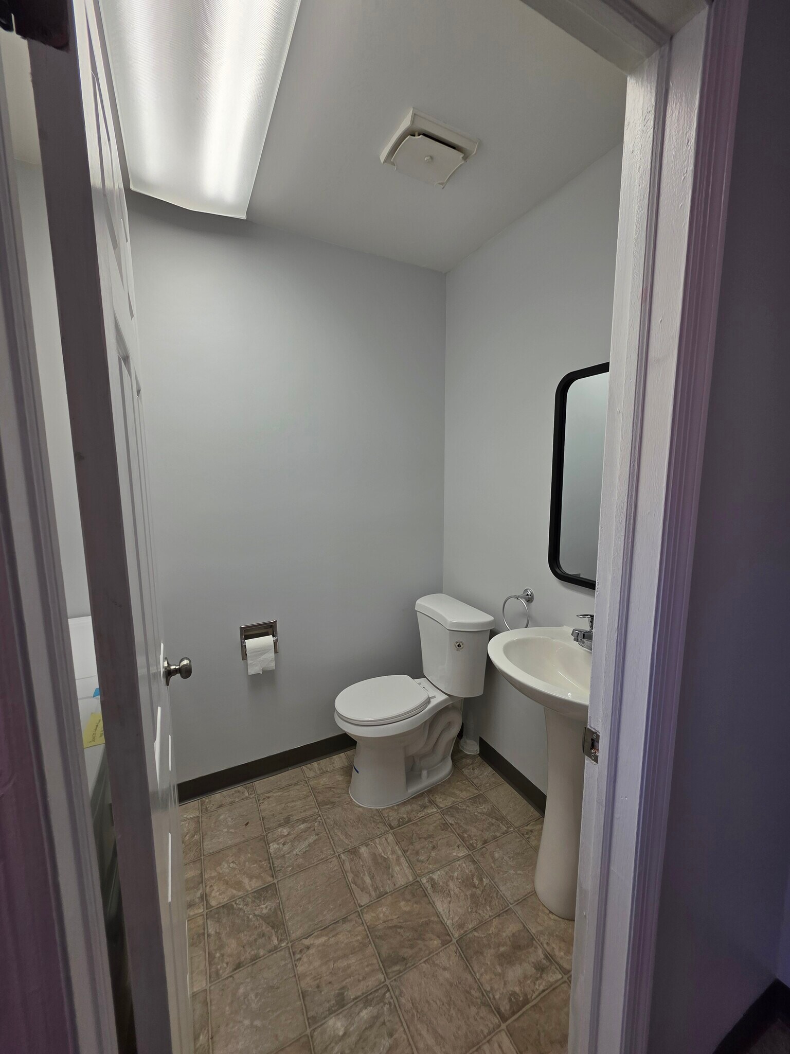 Building Photo - 1930 Cricklewood Cv