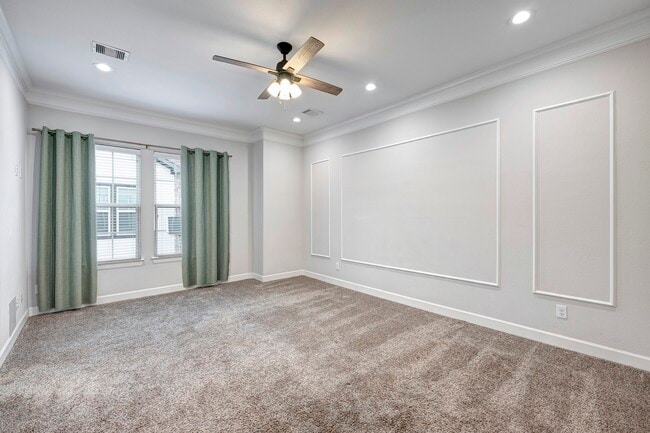 Building Photo - 5932 Petty St