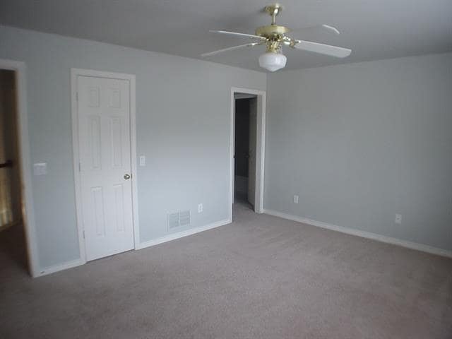 Building Photo - 5305 Coachman Ct