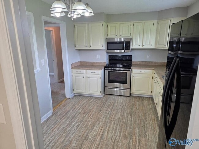 Building Photo - 17439 Morgan Dr