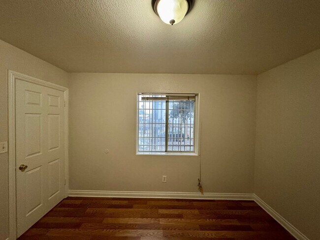 Building Photo - 10524 S Avalon Blvd