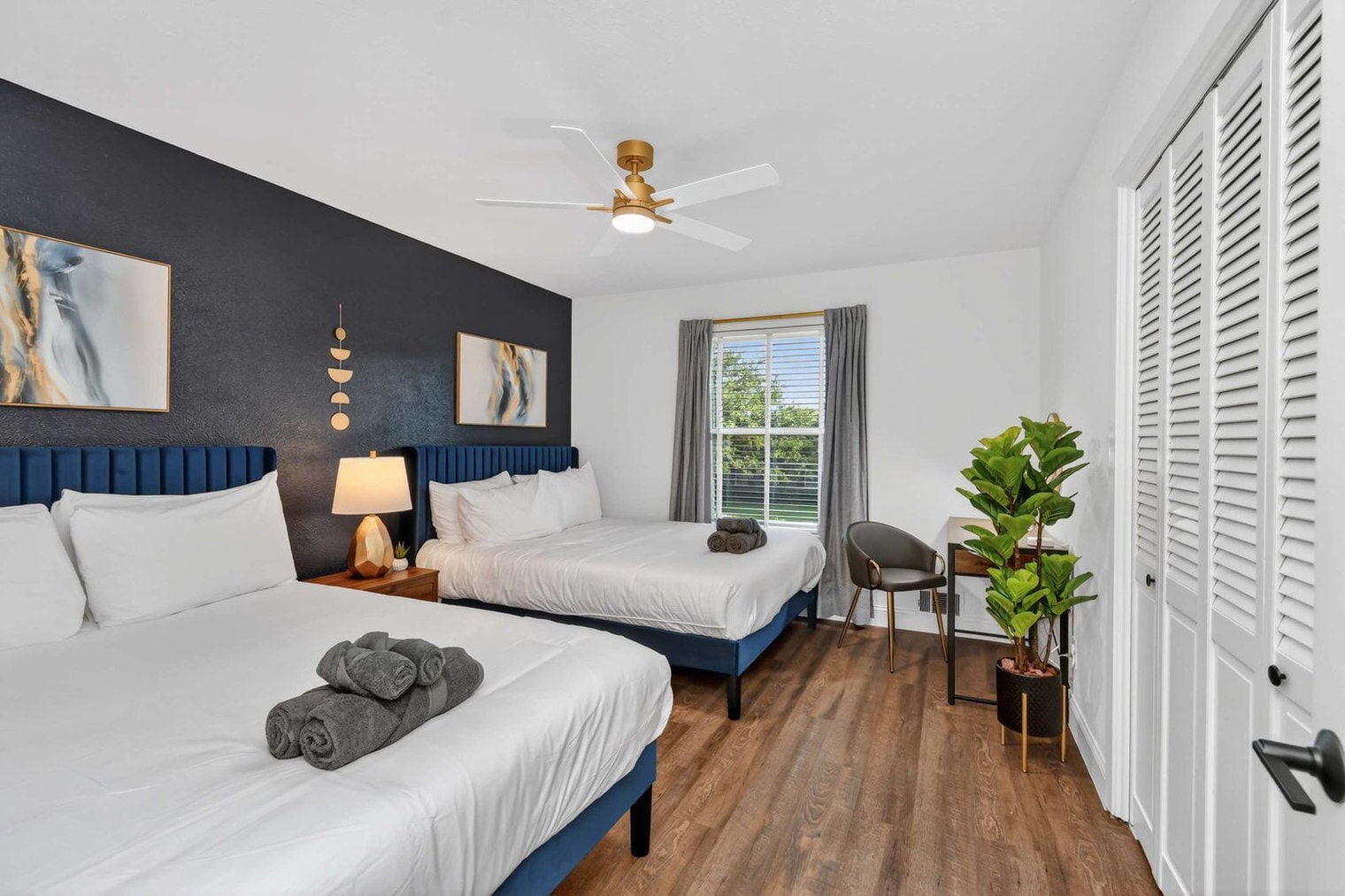 Building Photo - 7651 La Bolsa Dr