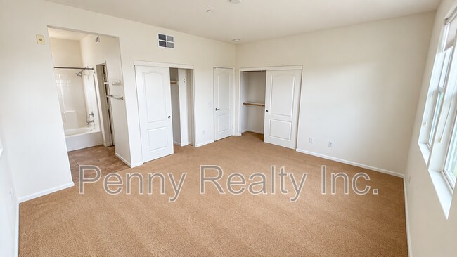 Building Photo - 3011 Pacific Palm Way