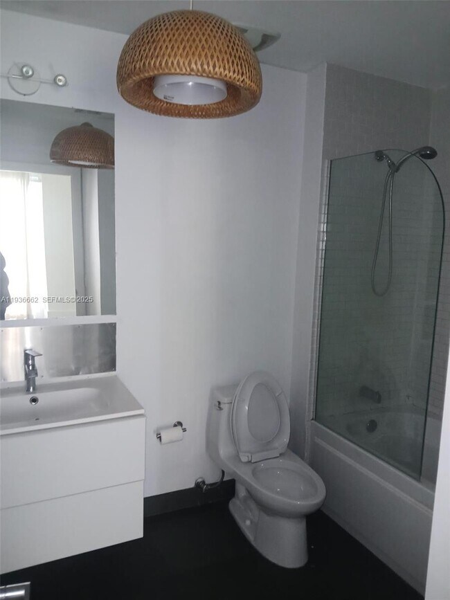 Building Photo - 1700 Meridian Ave