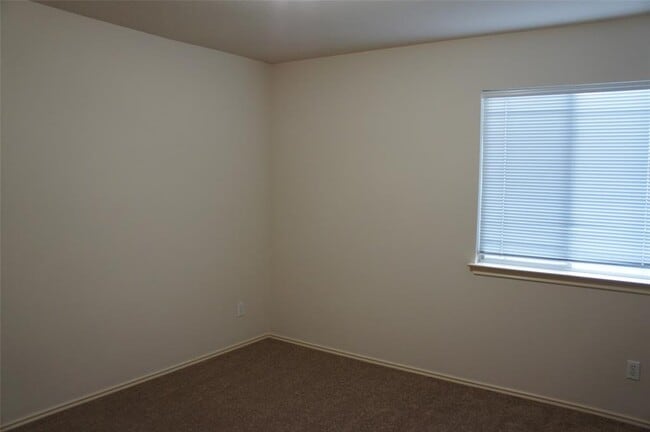 Building Photo - 814 Palo Duro Dr