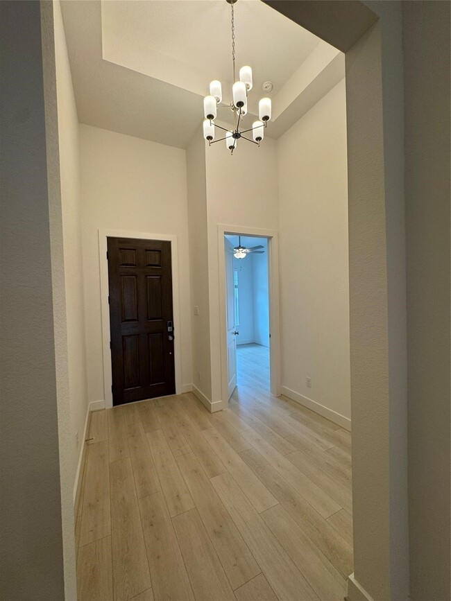 Building Photo - 7129 Carriage Lgt Dr