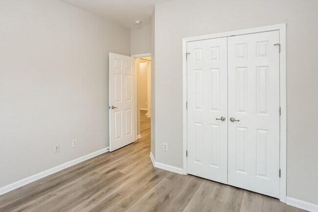 Building Photo - 5001 Shocco Ln