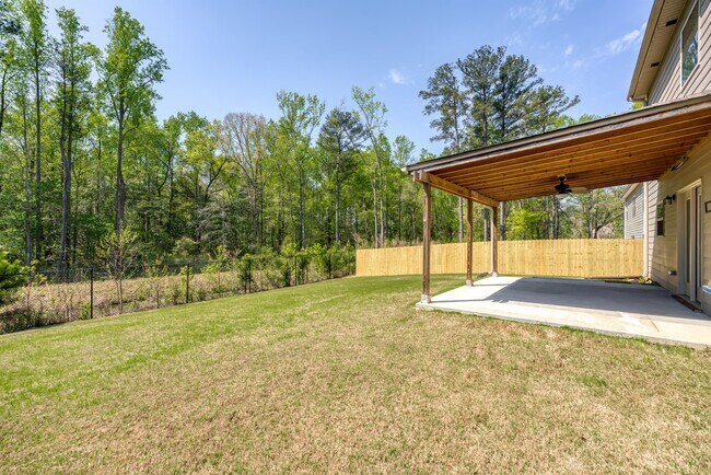 Building Photo - 3092 Hawthorn Farm Blvd