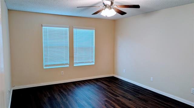 Building Photo - 1303 W Coral Reef Ln