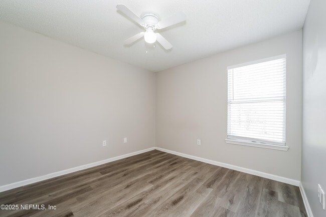 Building Photo - 1620 Dartmouth Dr