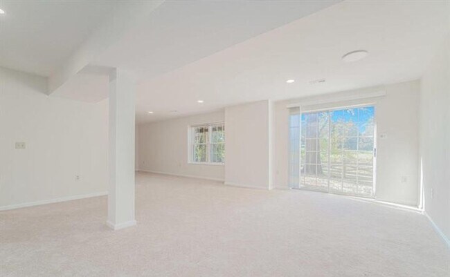 Building Photo - 13116 Holly Leaf Ct