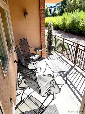 Building Photo - 2700 E Cherry Creek S Dr