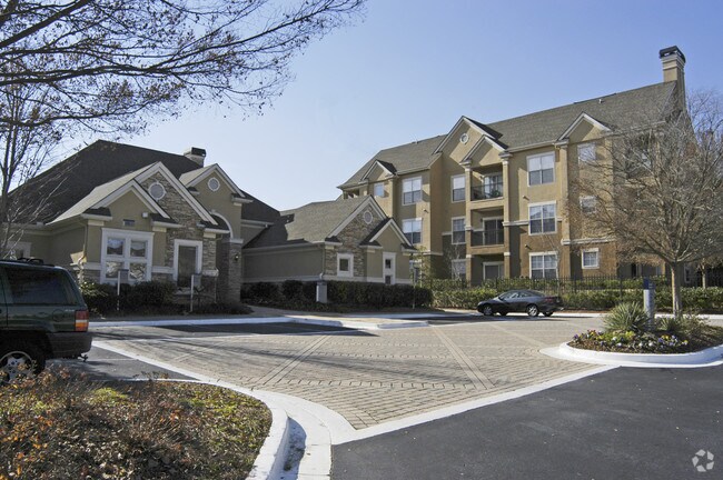 Building Photo - Camden Dunwoody