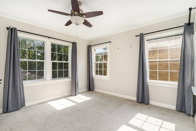 Building Photo - 4146 Normandy Ave