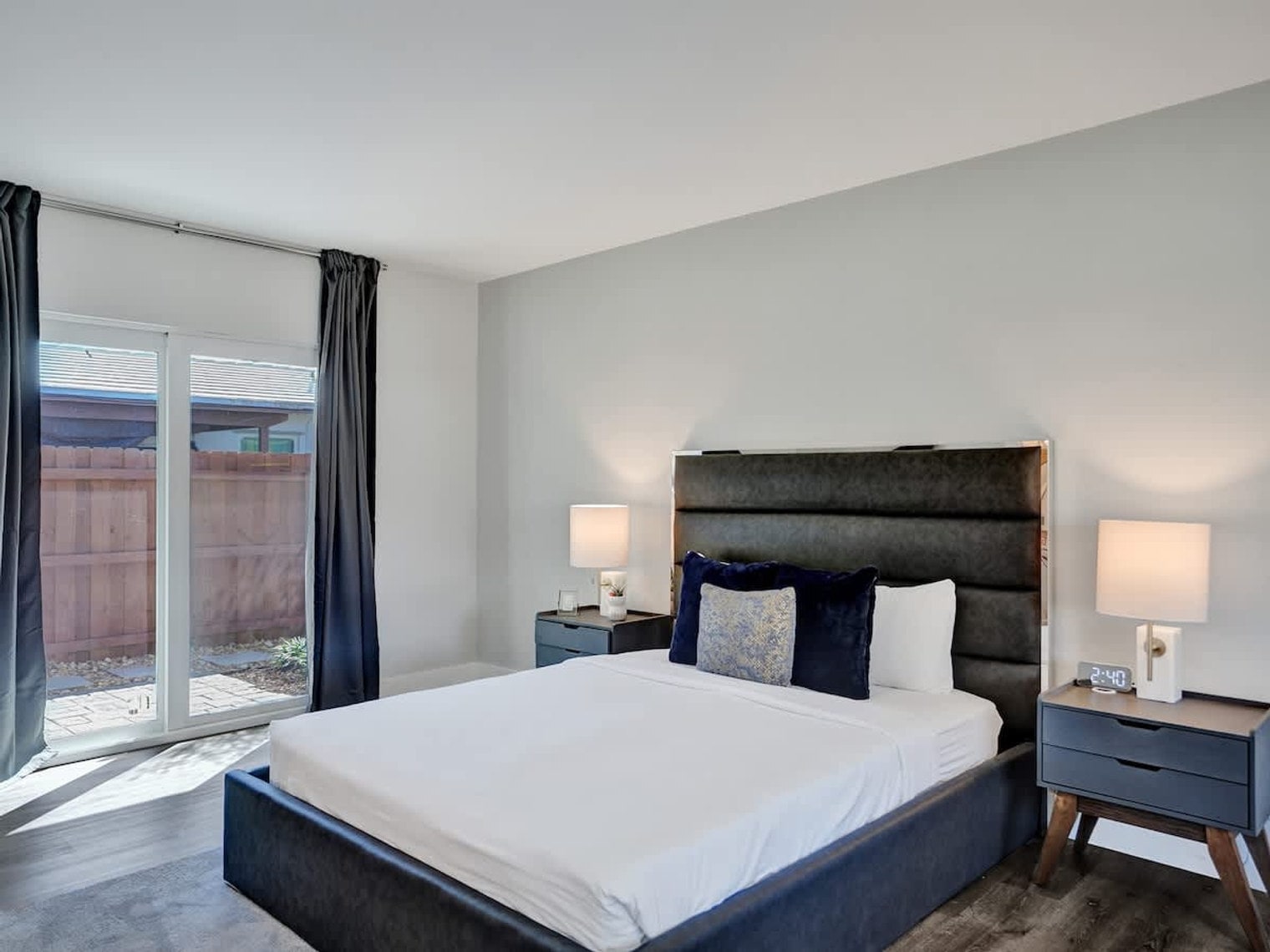 Building Photo - 3204 NE 9th St