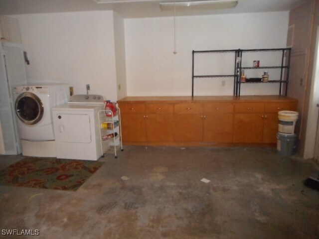 Building Photo - 4218 SE 6th Pl