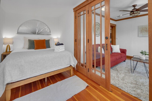 Building Photo - 1072 Johnson Ave