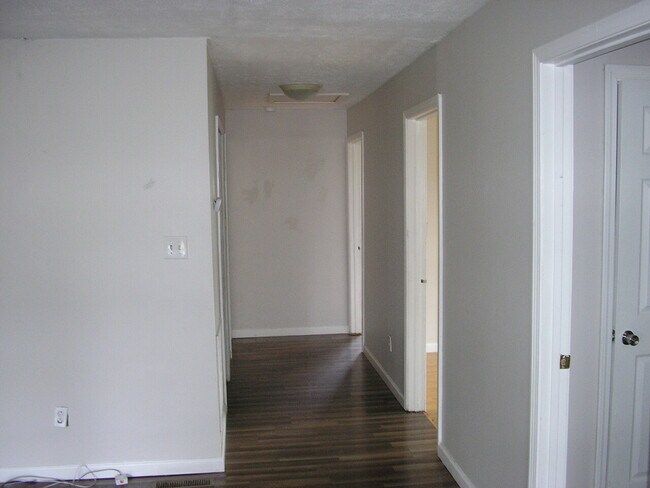 Building Photo - 1180 Fair St