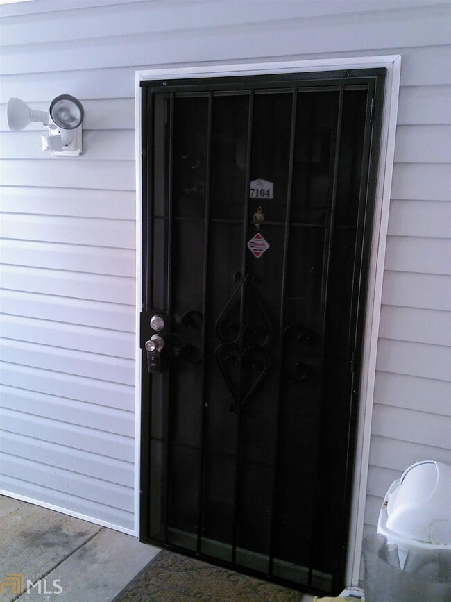 Primary Photo - 7104 Fairington Village Dr