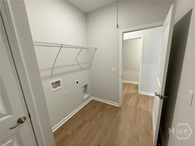 Building Photo - 750 Sessile Oak Dr