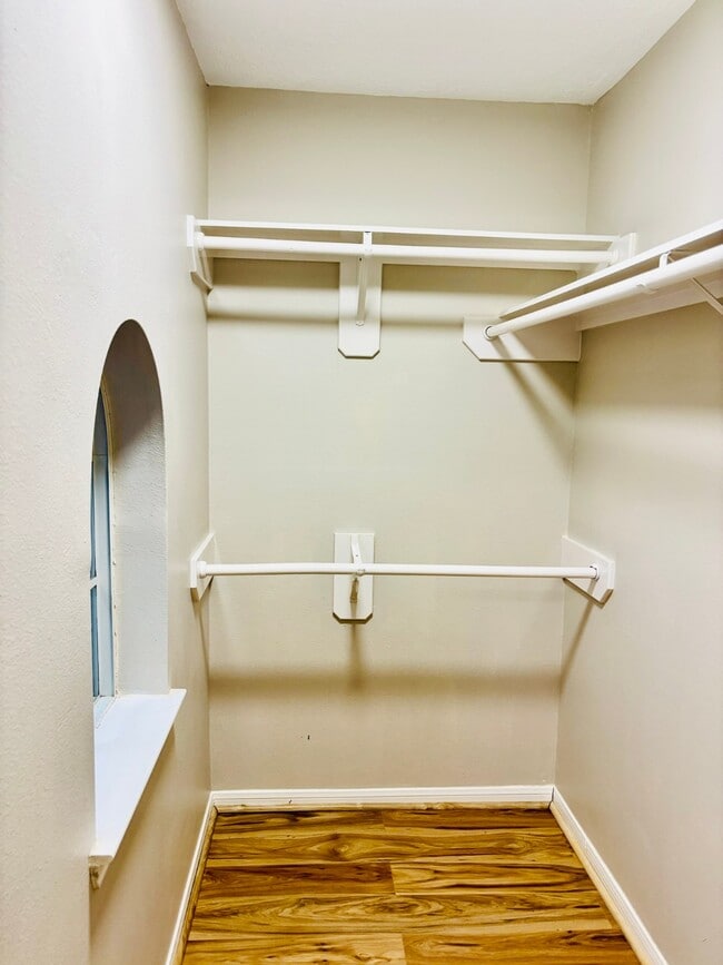 Building Photo - 3759 Heritage Colony Dr