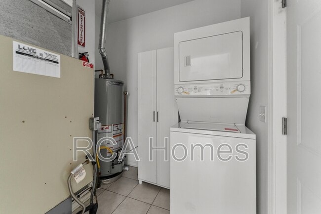 Building Photo - 246 N Belleview Pl