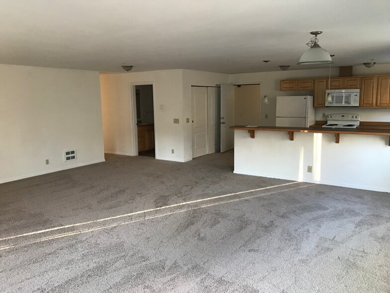 Building Photo - 12910 E Marginal Way S