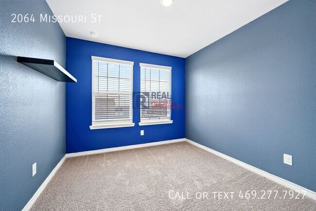 Building Photo - 2064 Missouri St