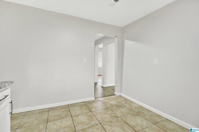 Building Photo - 5201 Mulga Ave