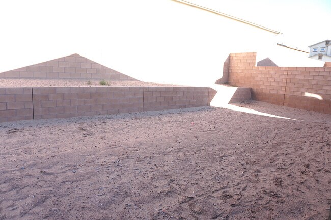 Building Photo - Wonderful 3 bedroom in Rio Rancho. Don't m...