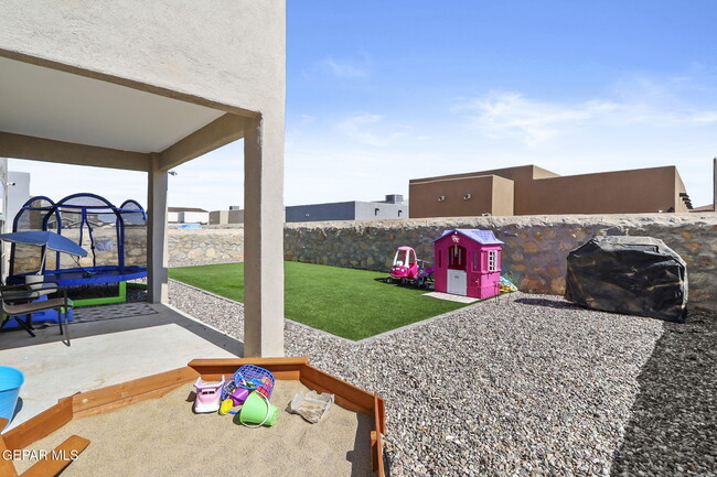 Building Photo - 13836 Summer Story Ave